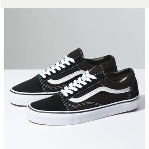 Women’s black vans